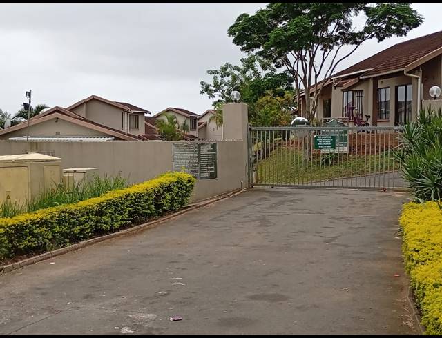 2.5 BEDROOM SIMPLEX FOR SALE IN BELLAIR